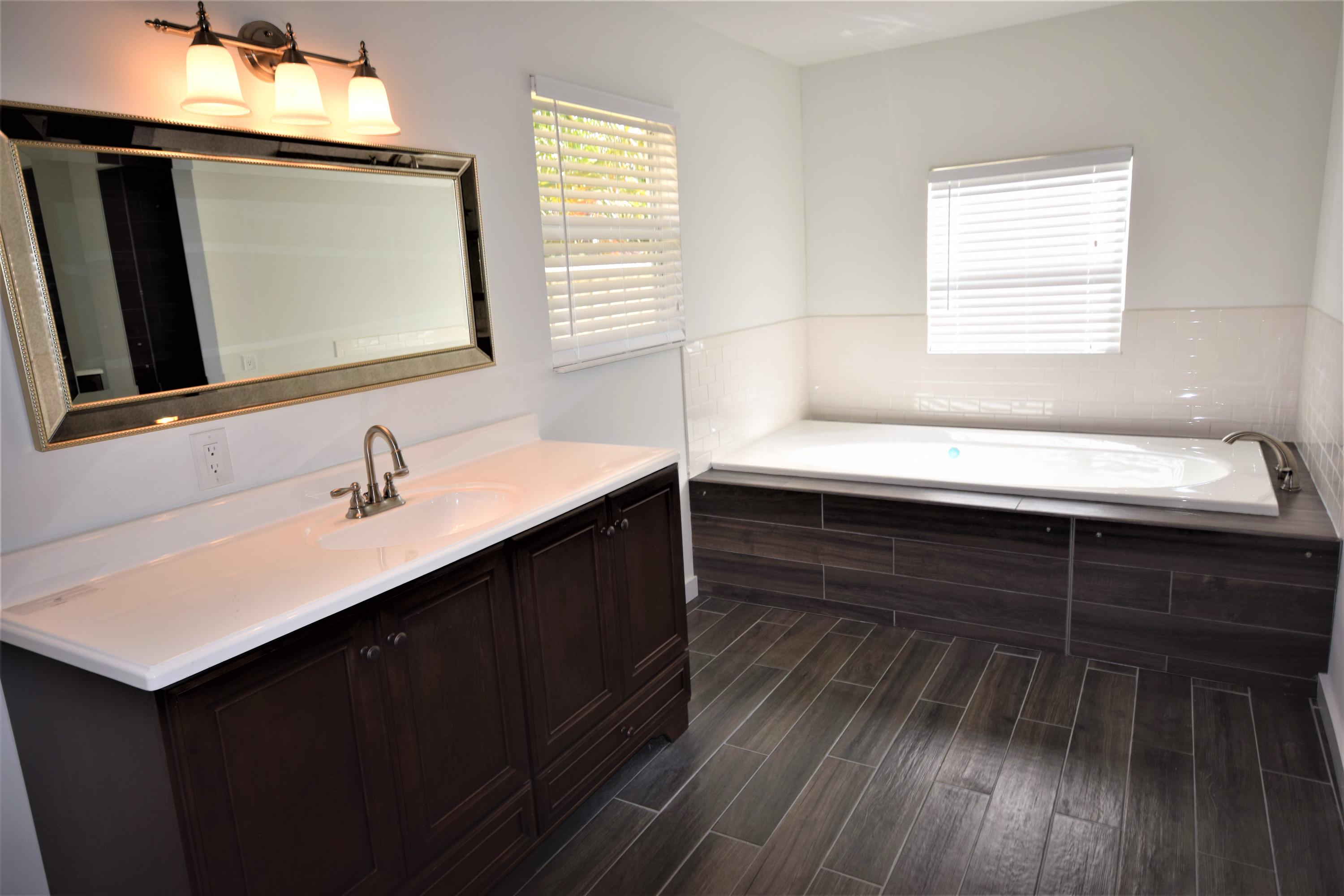 516 Northwest 55th Terrace Boca Raton, FL 33487 - Photo 30 of 39 DSC_4408