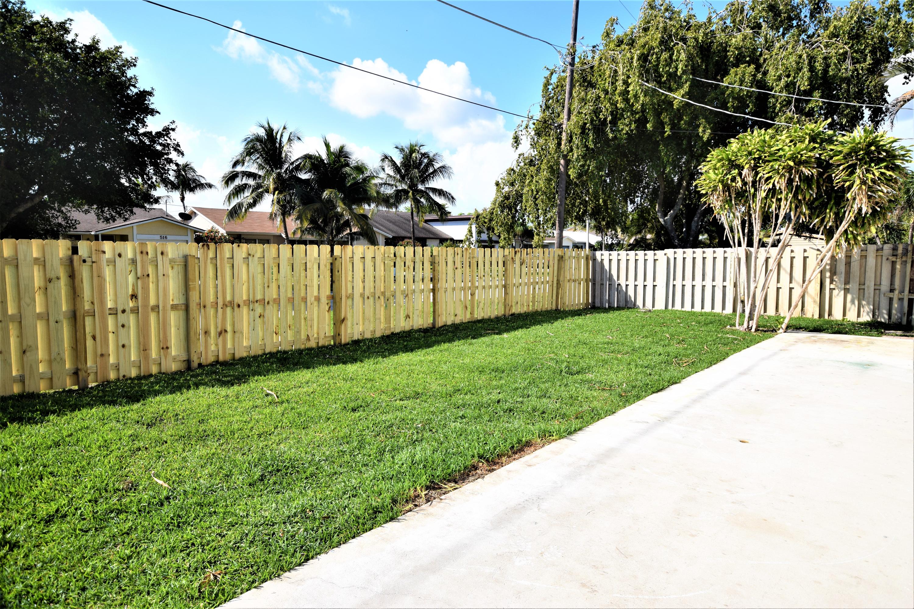 516 Northwest 55th Terrace Boca Raton, FL 33487 - Photo 36 of 39 DSC_4418