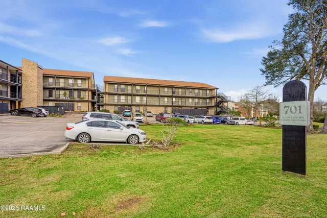 $97,000 | 701 South College Road, Unit 111, Lafayette, LA 70503