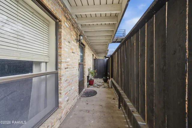 $97,000 | 701 South College Road, Unit 111, Lafayette, LA 70503