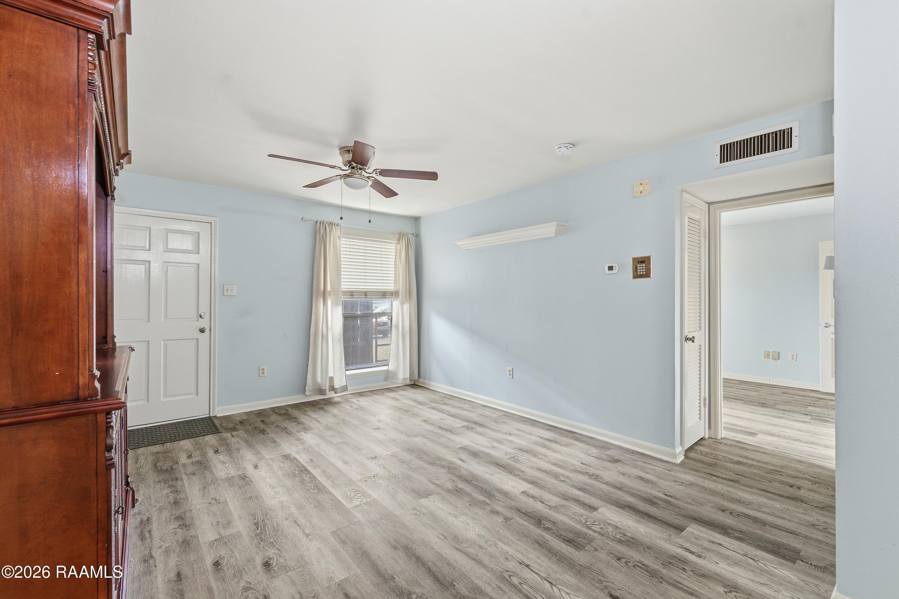 701 South College Road, Unit 111 Lafayette, LA 70503 - Photo 6 of 22 701SCollege_003