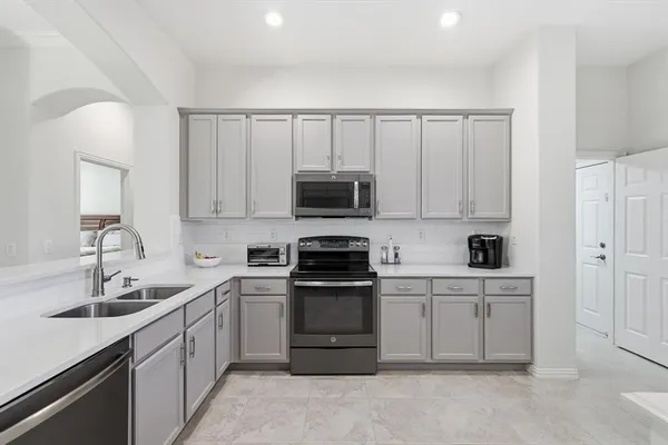 $385,000 | 10917 Southerland Drive, Denton, TX 76207