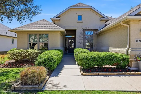 $385,000 | 10917 Southerland Drive, Denton, TX 76207