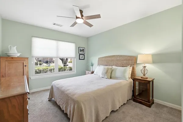 $385,000 | 10917 Southerland Drive, Denton, TX 76207