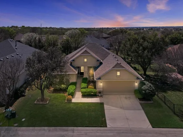 $385,000 | 10917 Southerland Drive, Denton, TX 76207