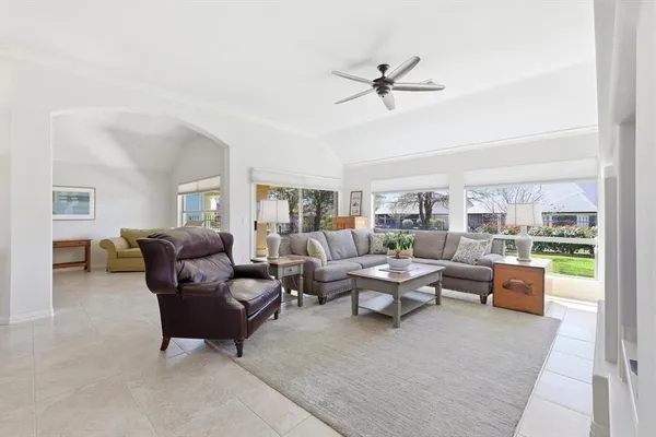 $385,000 | 10917 Southerland Drive, Denton, TX 76207