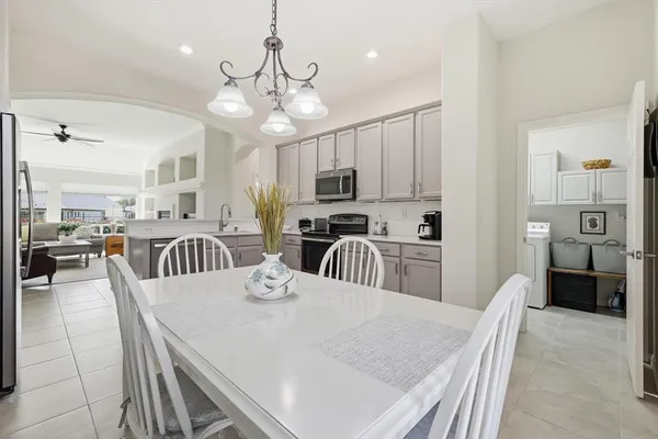 $385,000 | 10917 Southerland Drive, Denton, TX 76207