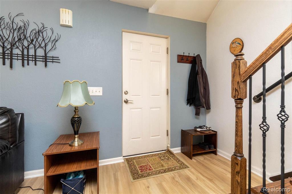 28115 Six Mile Road Livonia, MI 48154 - Photo 6 of 38