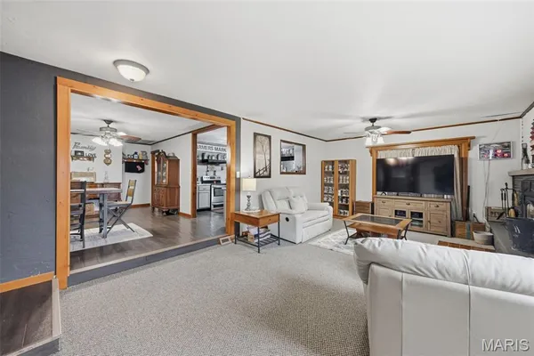 $279,900 | 733 Lake Drive, Herculaneum, MO 63048