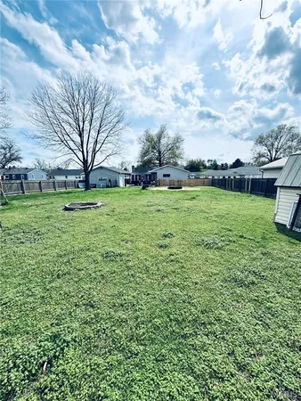 $279,900 | 733 Lake Drive, Herculaneum, MO 63048