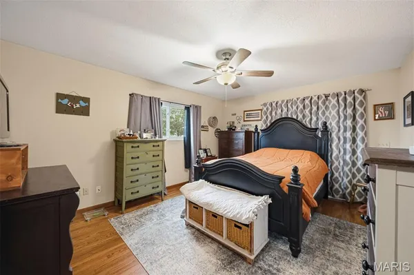 $279,900 | 733 Lake Drive, Herculaneum, MO 63048