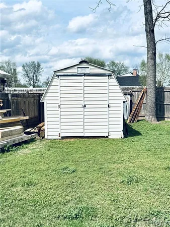 $279,900 | 733 Lake Drive, Herculaneum, MO 63048