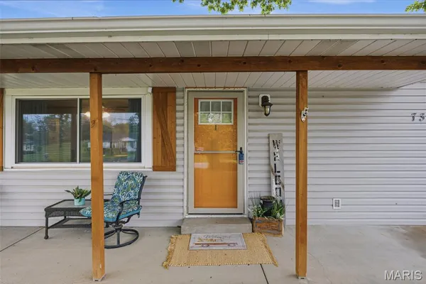 $279,900 | 733 Lake Drive, Herculaneum, MO 63048