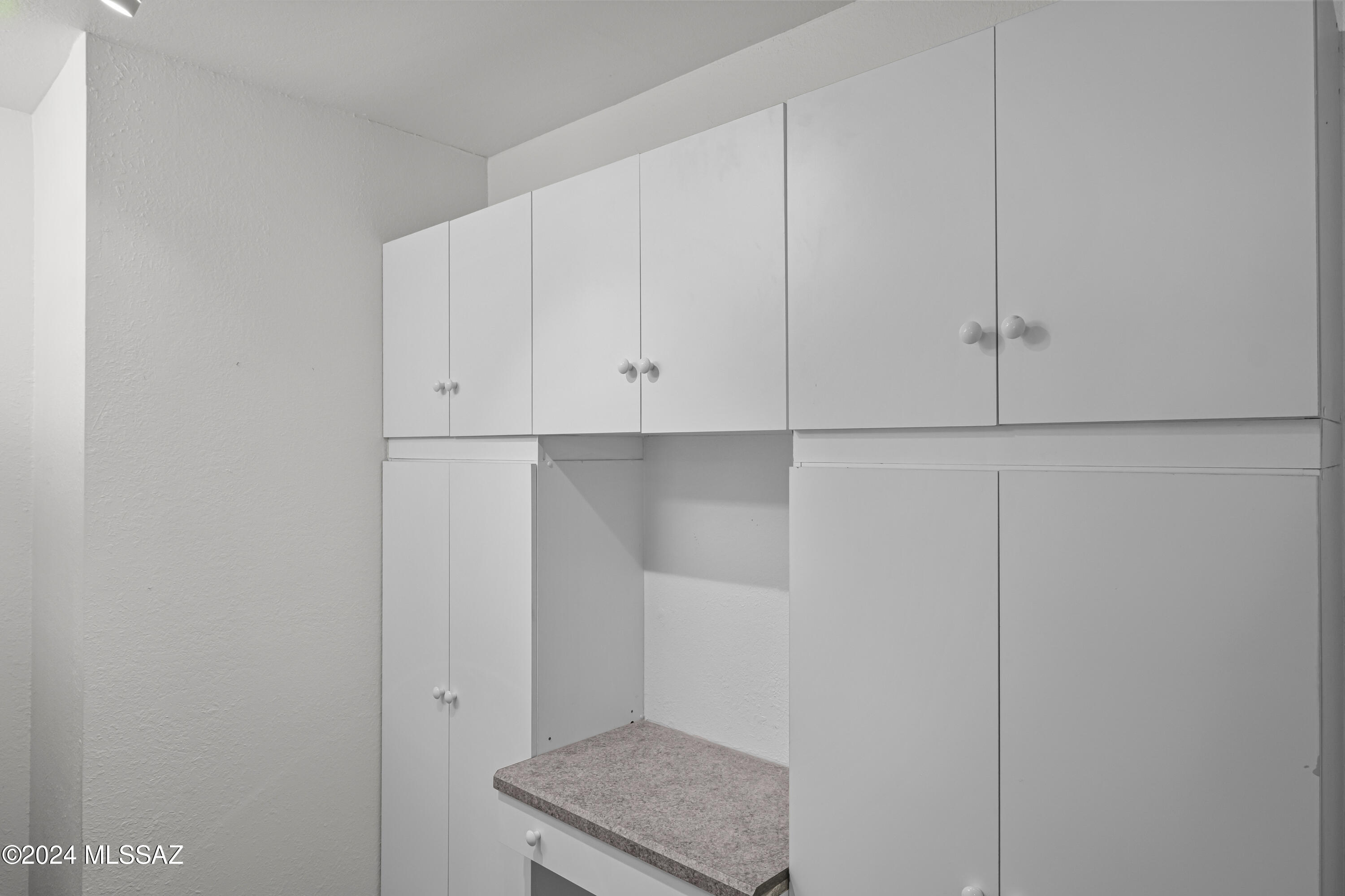 4872 East Fort Lowell Road Tucson, AZ 85712 - Photo 15 of 43 Gallery Image 15