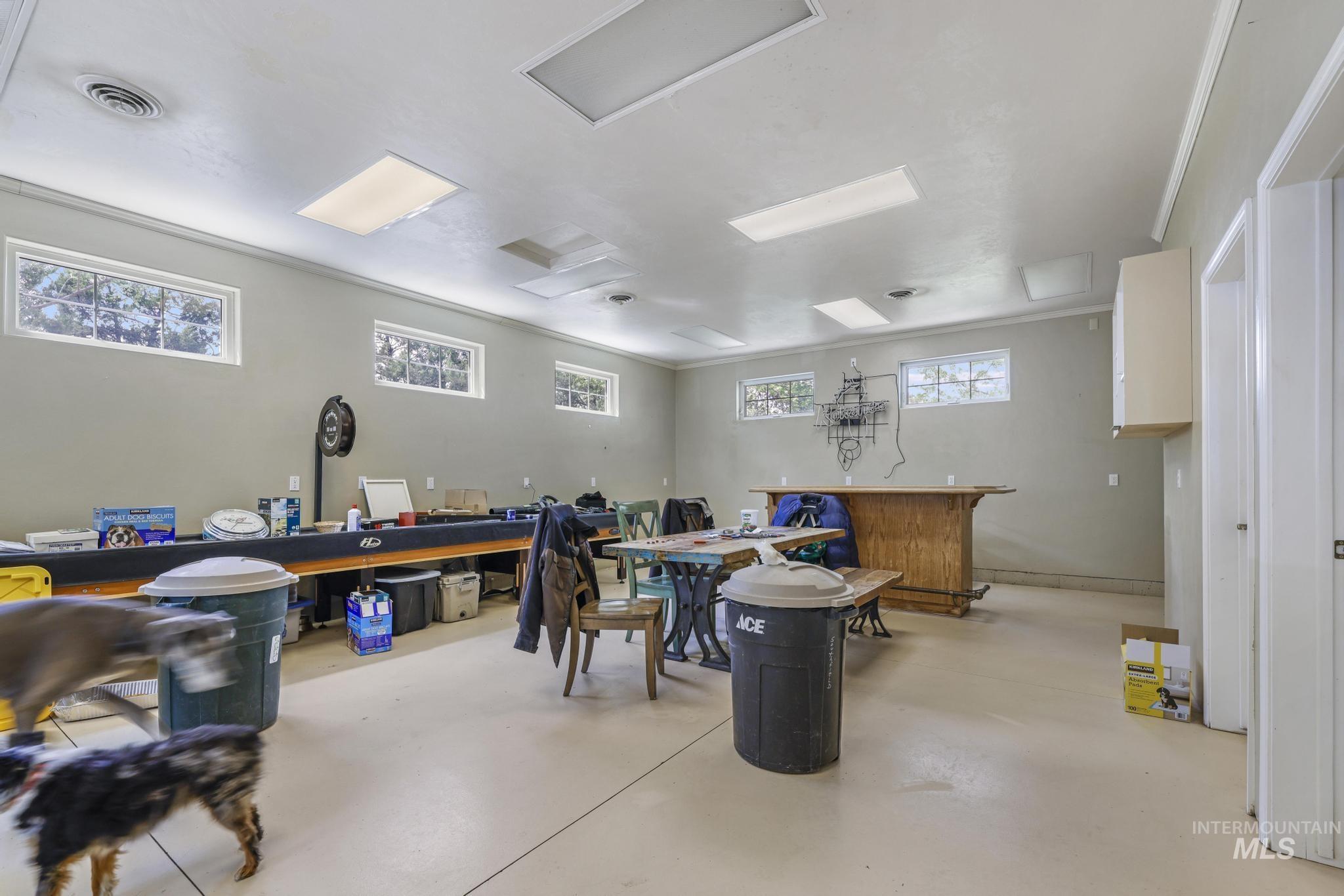 1526 Highway 26 Gooding, ID 83330 - Photo 33 of 48 Office space with finished concrete floors
