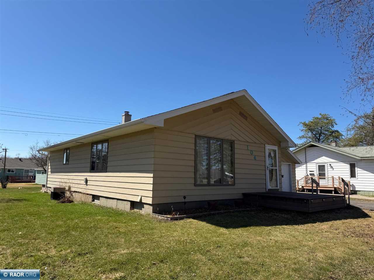 104 Yorkshire Road Hoyt Lakes, MN 55750 - Photo 1 of 20
