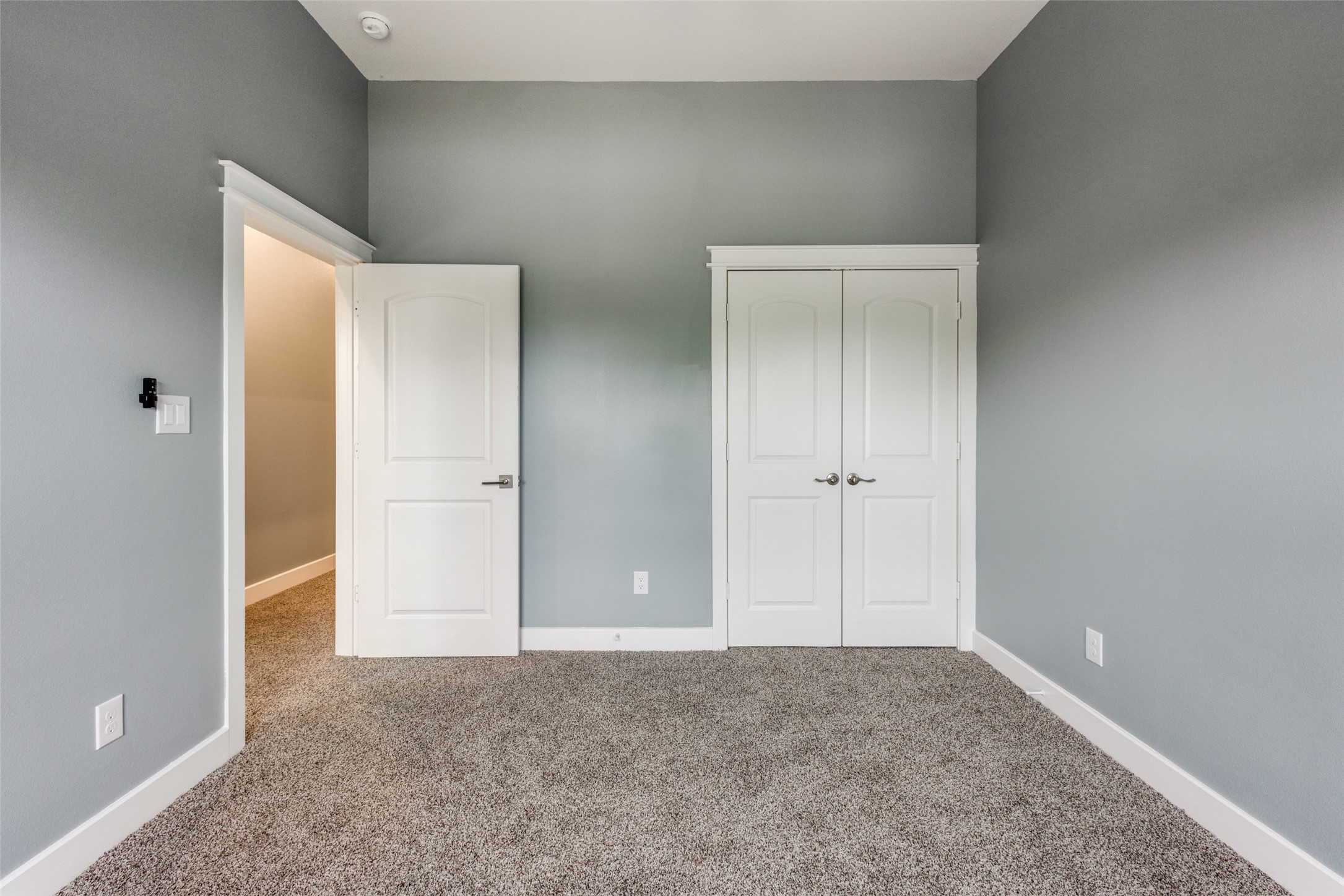 4927 East Ridge Creek Drive Houston, TX 77053 - Photo 14 of 25 a view of an empty room