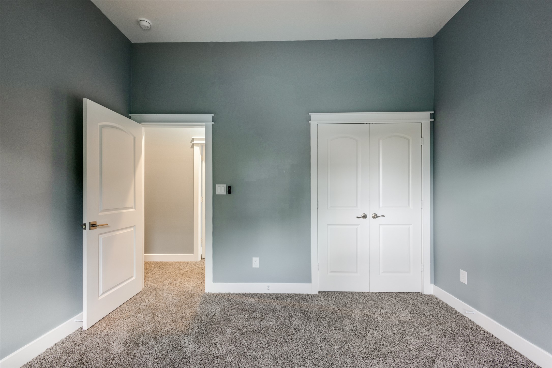 4927 East Ridge Creek Drive Houston, TX 77053 - Photo 16 of 25 a view of an empty room