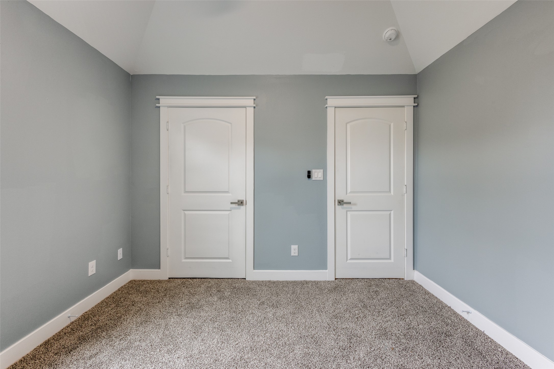 4927 East Ridge Creek Drive Houston, TX 77053 - Photo 18 of 25 a view of an empty room
