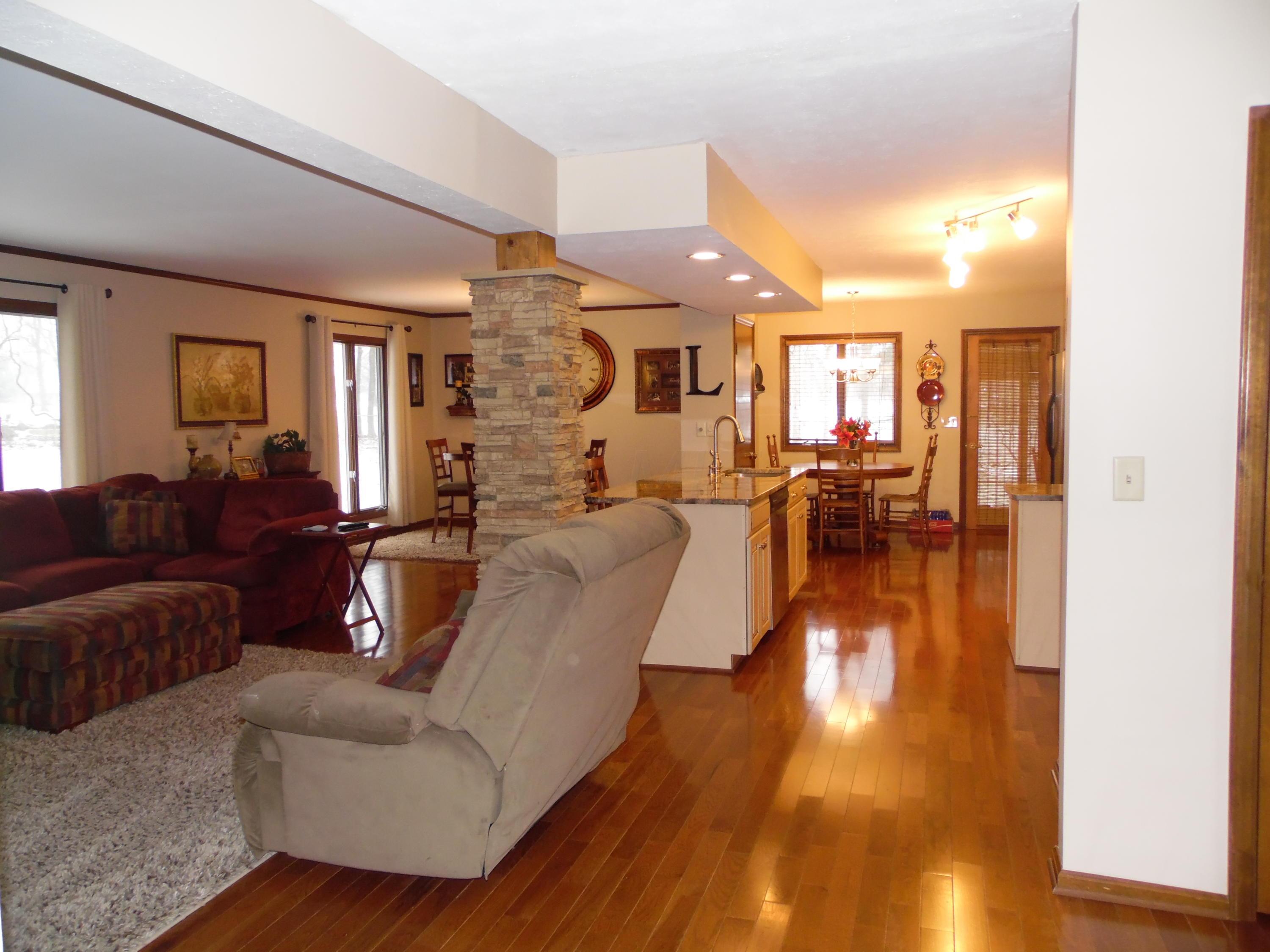 7050 Oakwood Road Circleville, OH 43113 - Photo 5 of 28 Gallery Image 5