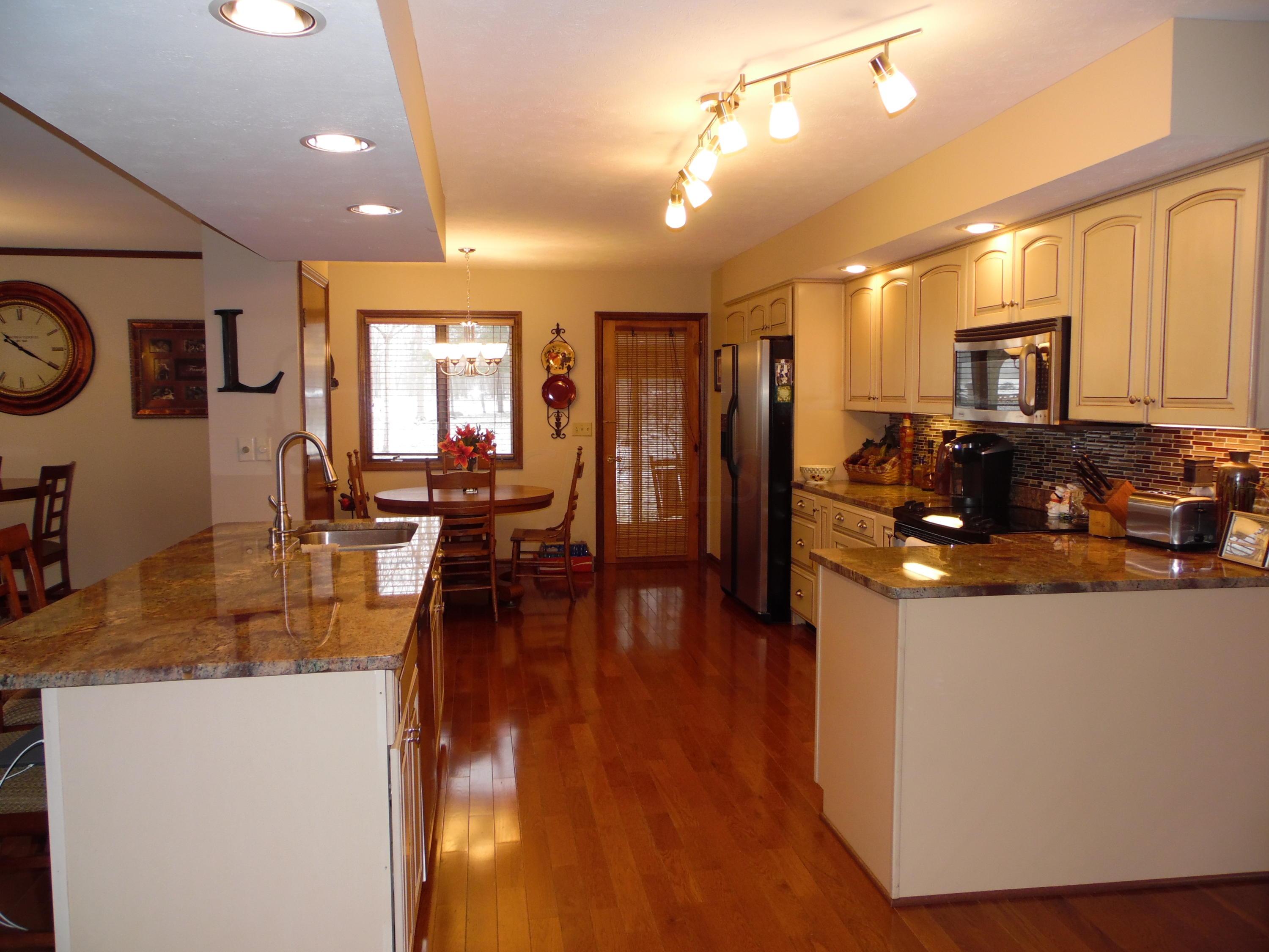 7050 Oakwood Road Circleville, OH 43113 - Photo 6 of 28 Gallery Image 6