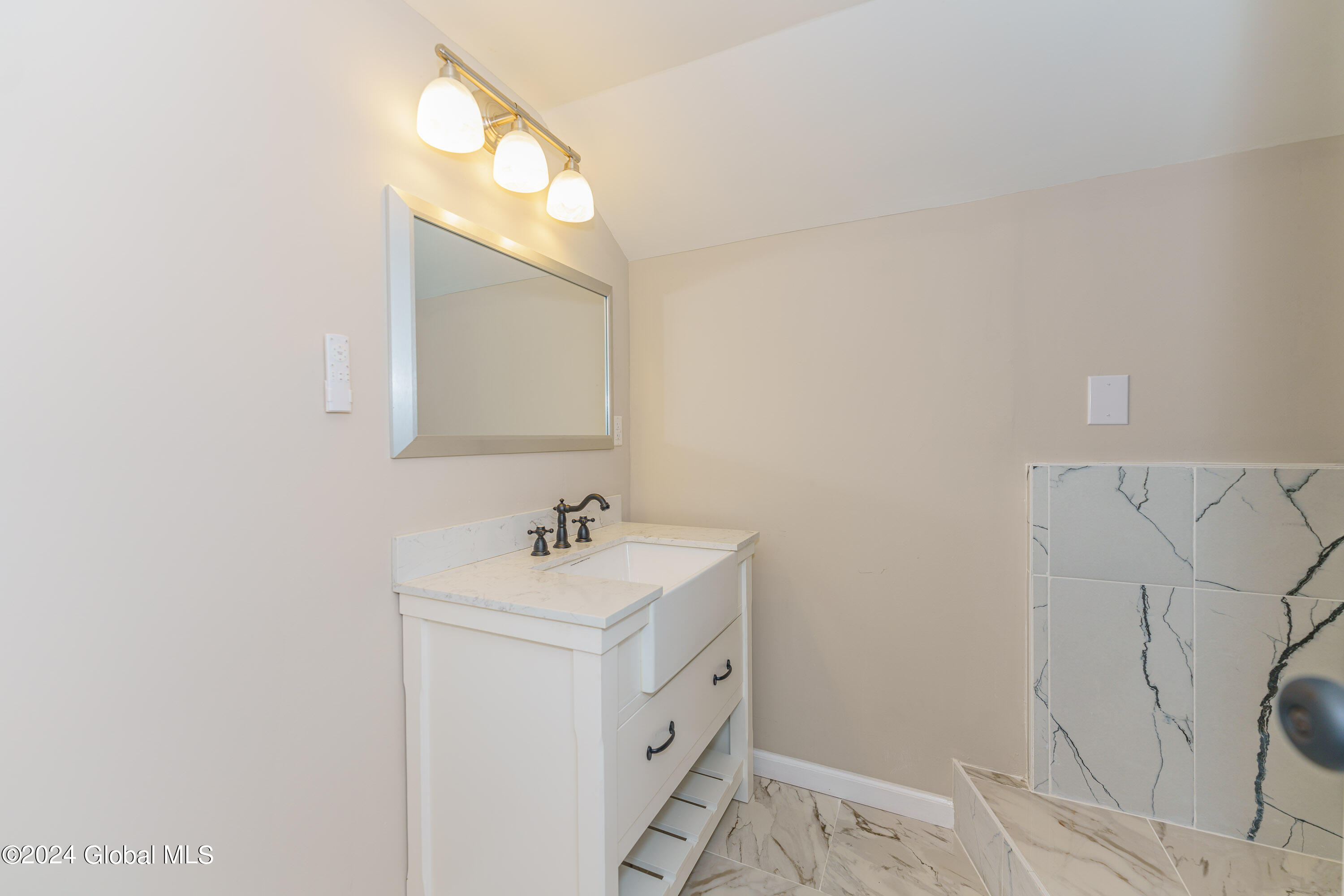 19 Launfal Street Colonie, NY 12205 - Photo 31 of 45 Bathroom 1