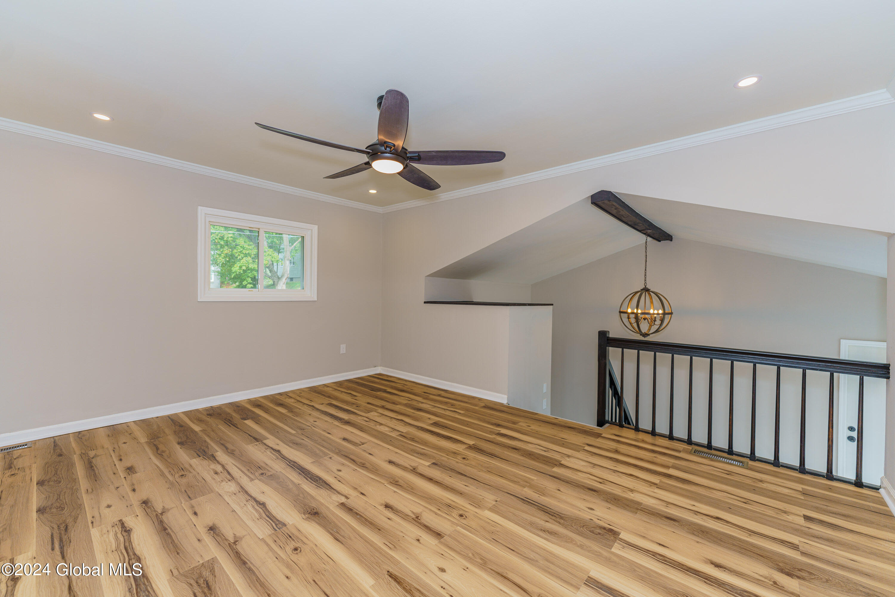 19 Launfal Street Colonie, NY 12205 - Photo 6 of 45 3 Livingroom 3