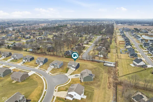 $490,000 | 7683 Fairwood Boulevard, Plainfield, IN 46168