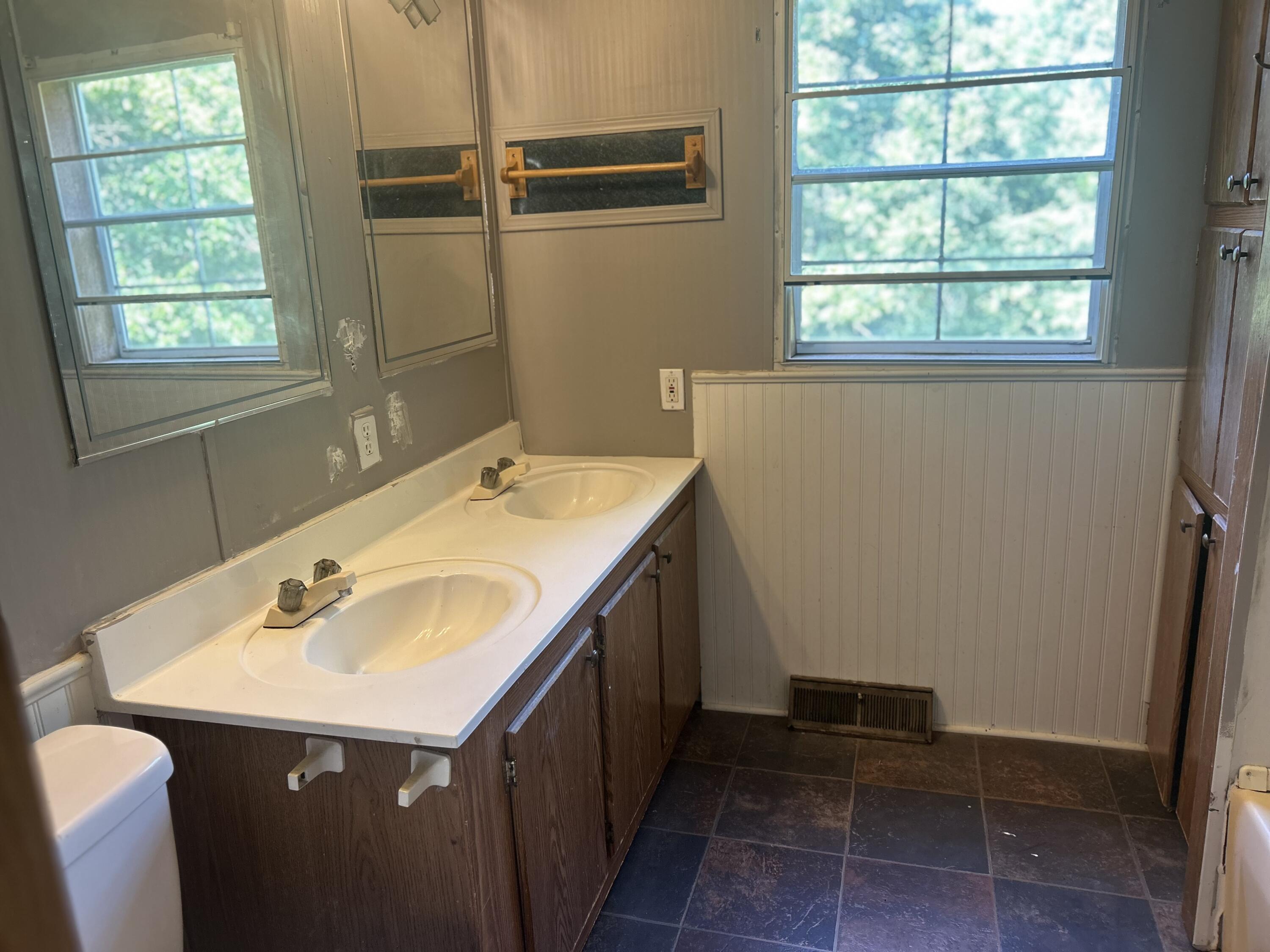 553 Borden Road Wickliffe, KY 42087 - Photo 40 of 66 IMG_4548