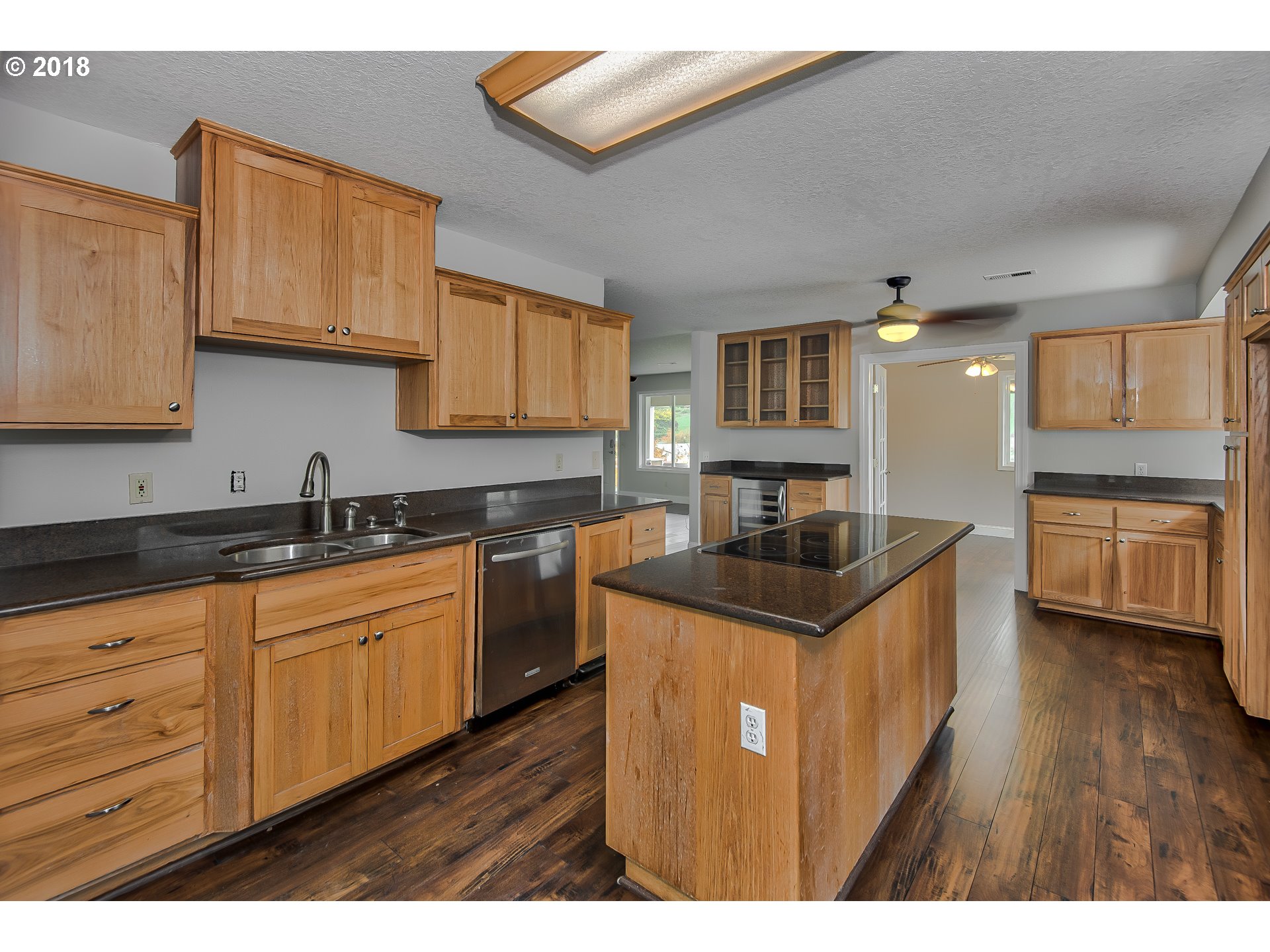 13333 Northeast Stag Hollow Road Yamhill, OR 97148 - Photo 7 of 32