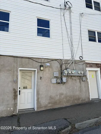 $1,000 | 1002 Jackson Street, Unit 2, Scranton, PA 18504