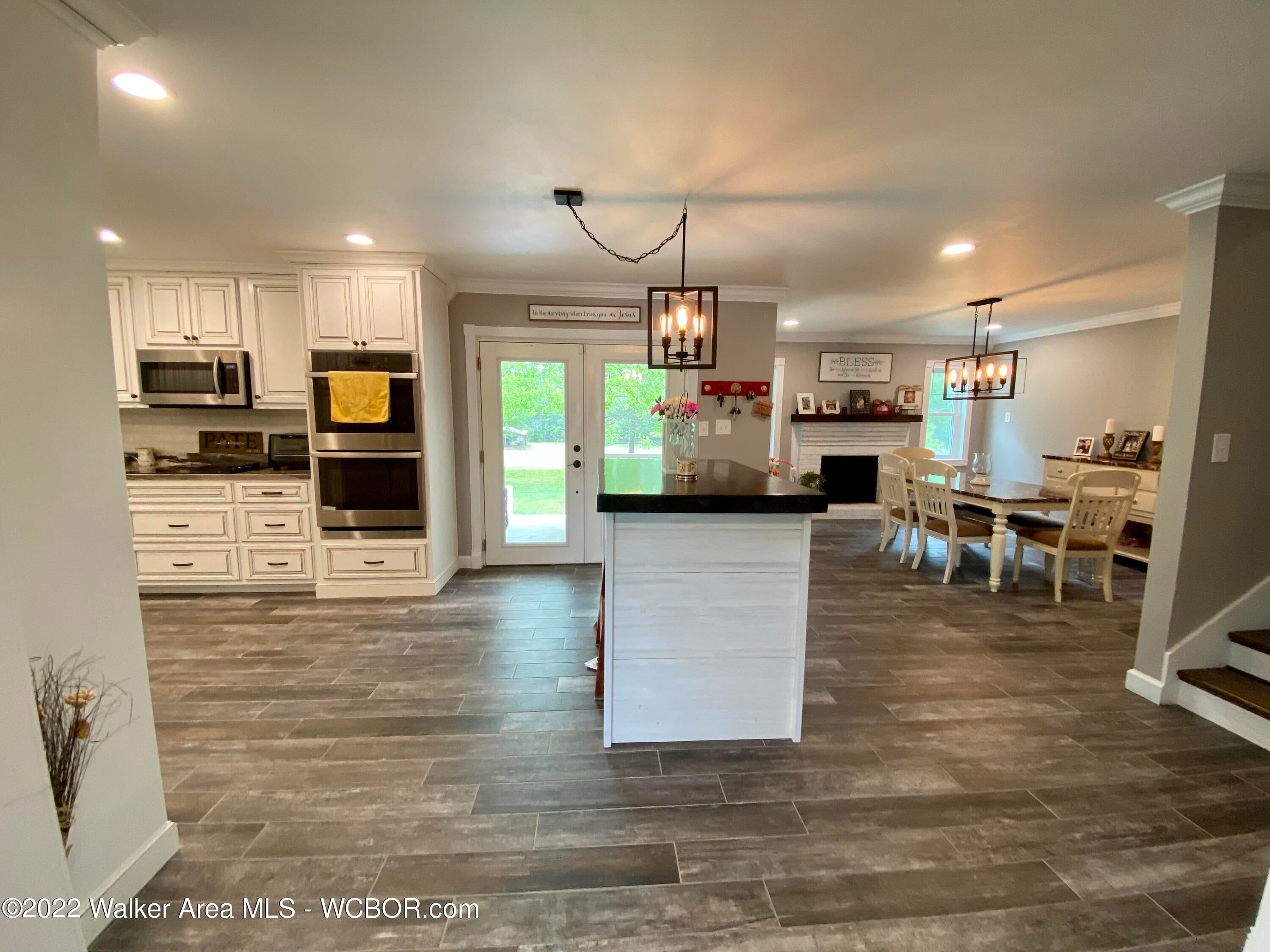 4677 Bird Farm Road Jasper, AL 35503 - Photo 3 of 26 Gallery Image 3