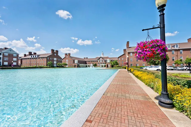 $395,000 | 451 American Way North, Unit 1C, Carmel, IN 46032