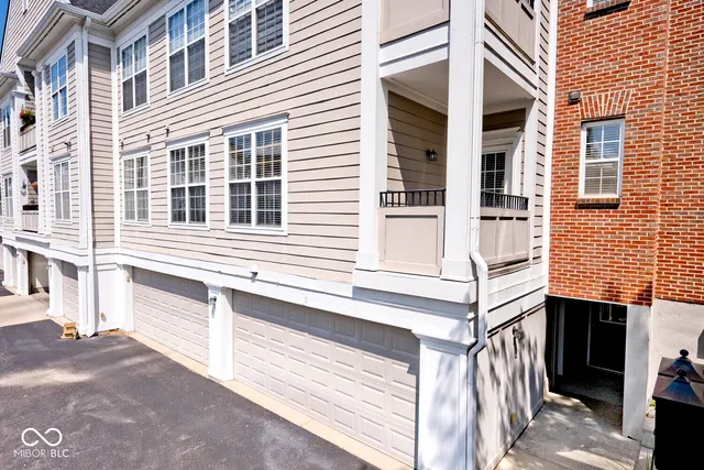 $395,000 | 451 American Way North, Unit 1C, Carmel, IN 46032