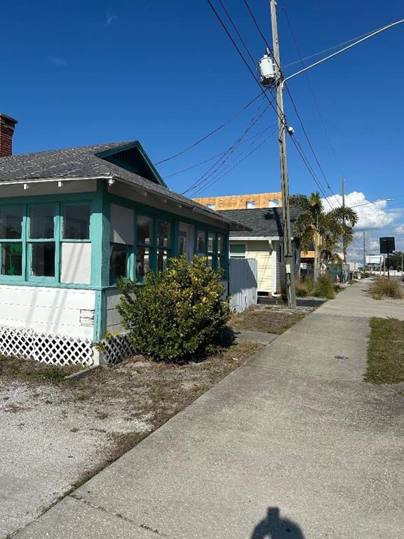 736 Main Street Dunedin, FL 34698 - Photo 3 of 14
