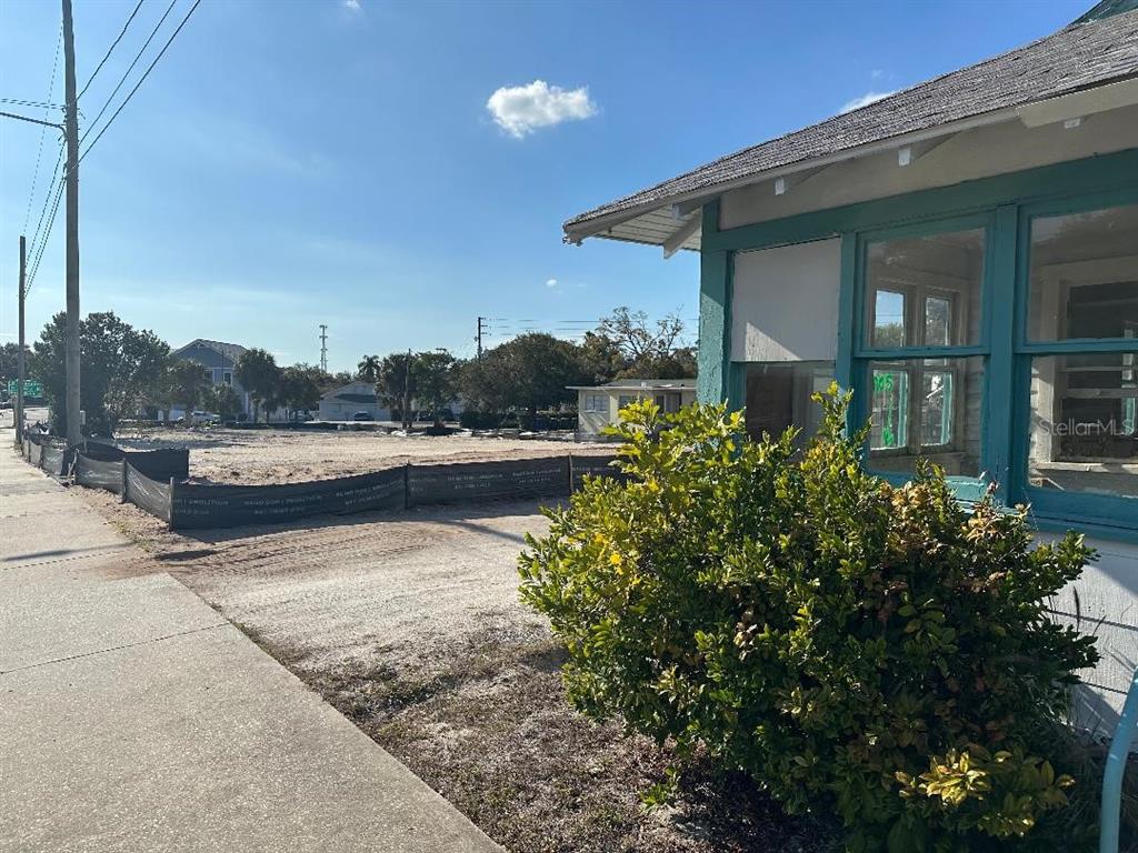 736 Main Street Dunedin, FL 34698 - Photo 6 of 14