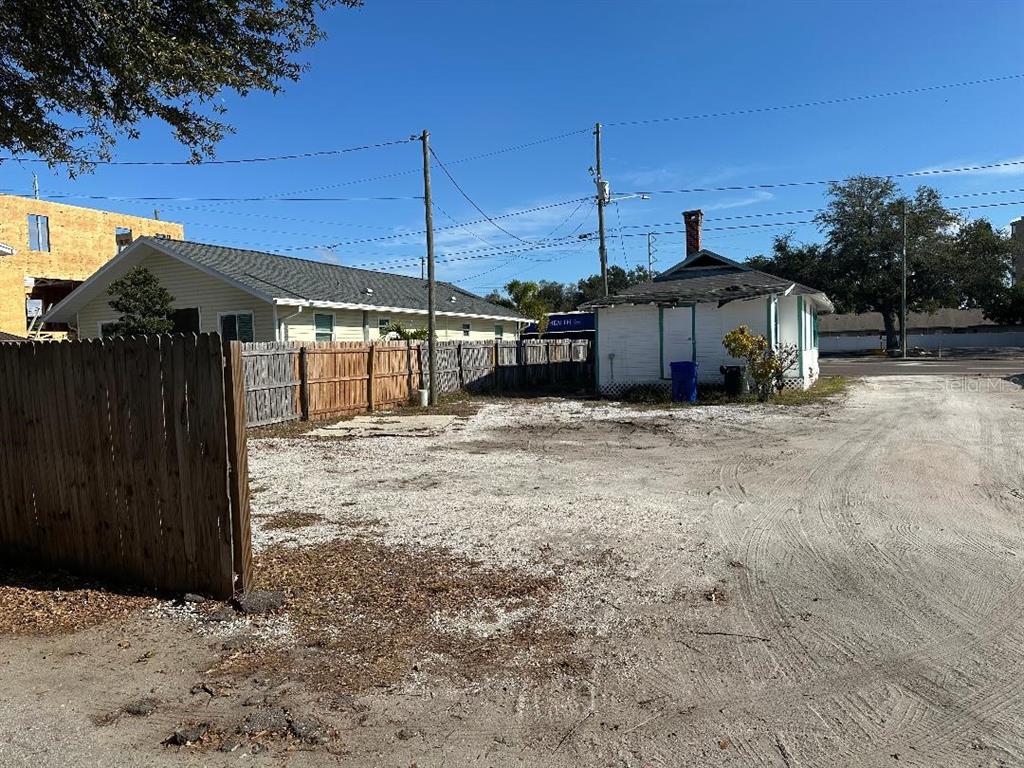 736 Main Street Dunedin, FL 34698 - Photo 10 of 14