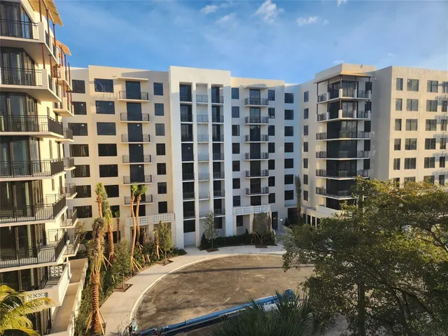 $1,650 | 17890 West Dixie Highway, Unit 619, North Miami Beach, FL 33160