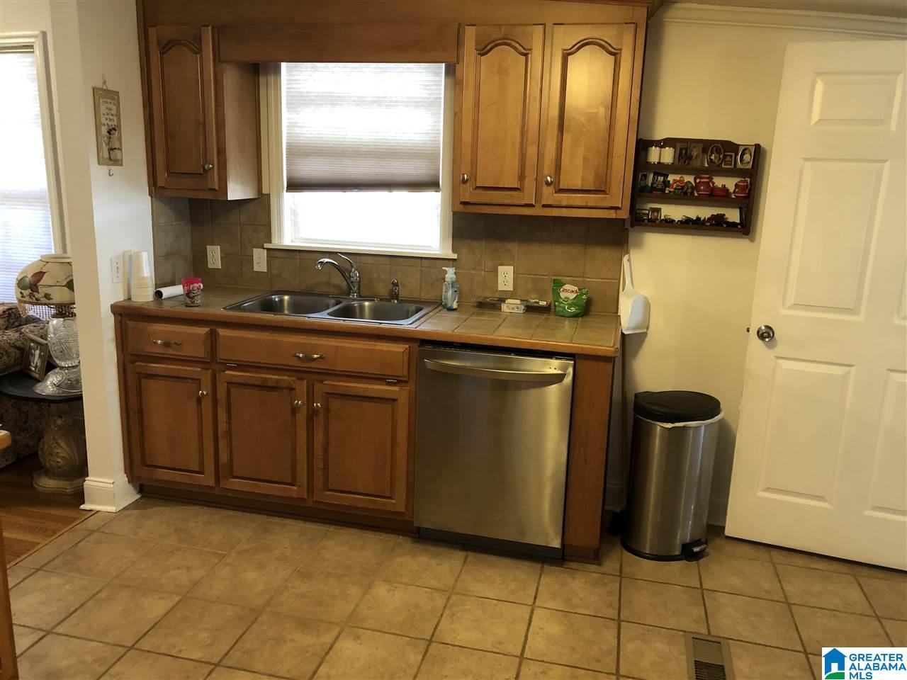 40 Scurlock Street Sumiton, AL 35148 - Photo 6 of 26