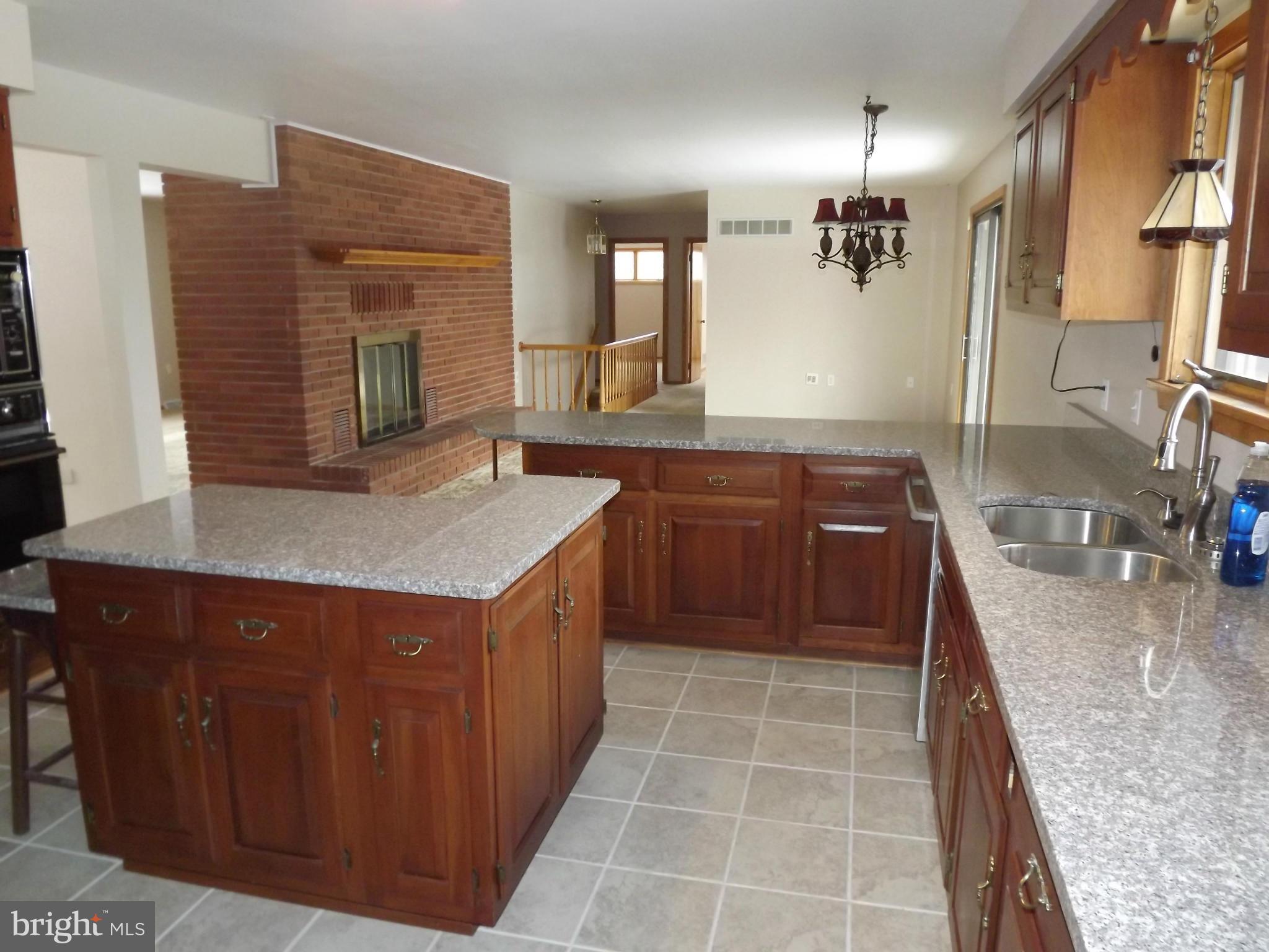 15102 Laurel Ridge Road Southwest Cumberland, MD 21502 - Photo 7 of 30 Kitchen