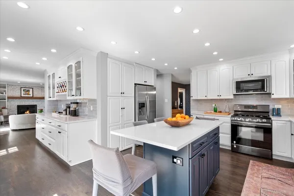 $969,000 | 3629 Keenan Lane, Glenview, IL 60026