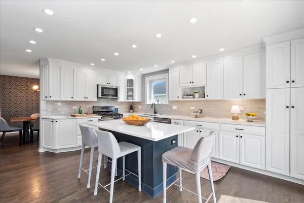 $969,000 | 3629 Keenan Lane, Glenview, IL 60026