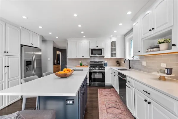 $969,000 | 3629 Keenan Lane, Glenview, IL 60026