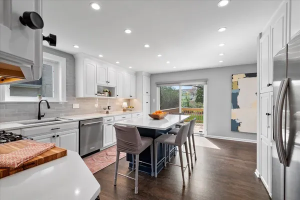 $969,000 | 3629 Keenan Lane, Glenview, IL 60026