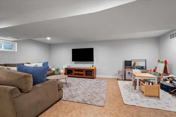 $969,000 | 3629 Keenan Lane, Glenview, IL 60026