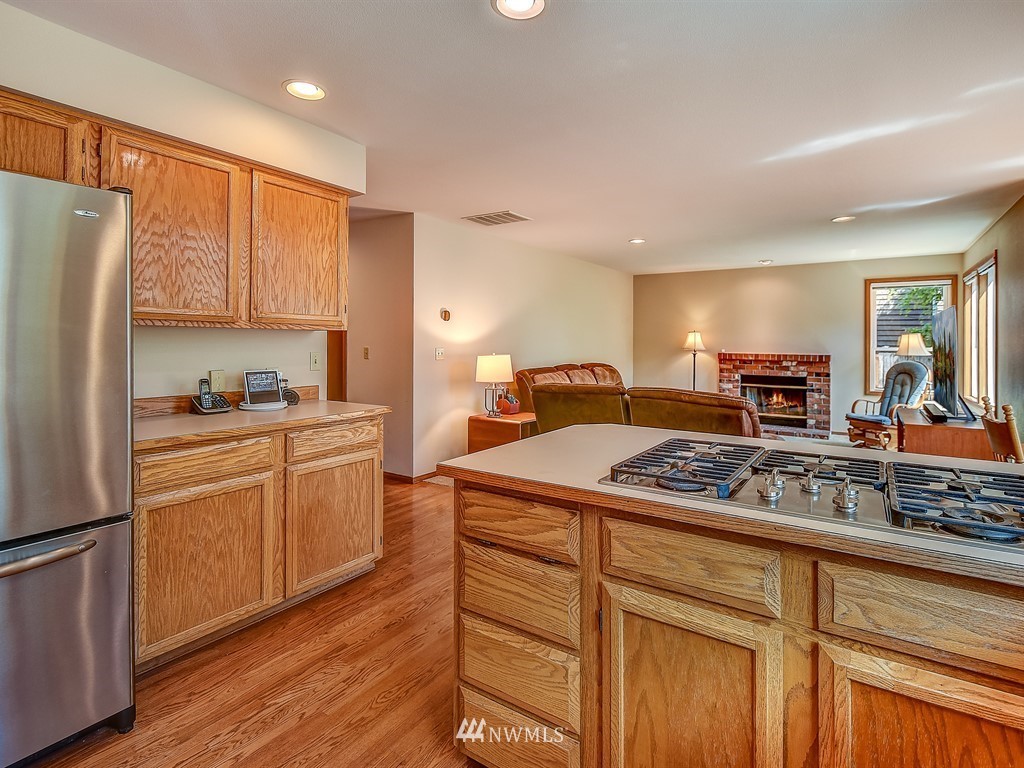 17834 122nd Court Southeast Renton, WA 98058 - Photo 11 of 25