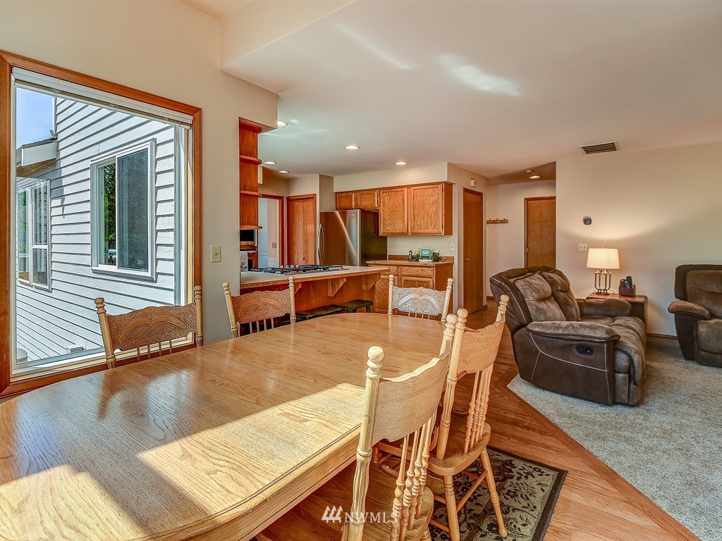 17834 122nd Court Southeast Renton, WA 98058 - Photo 14 of 25