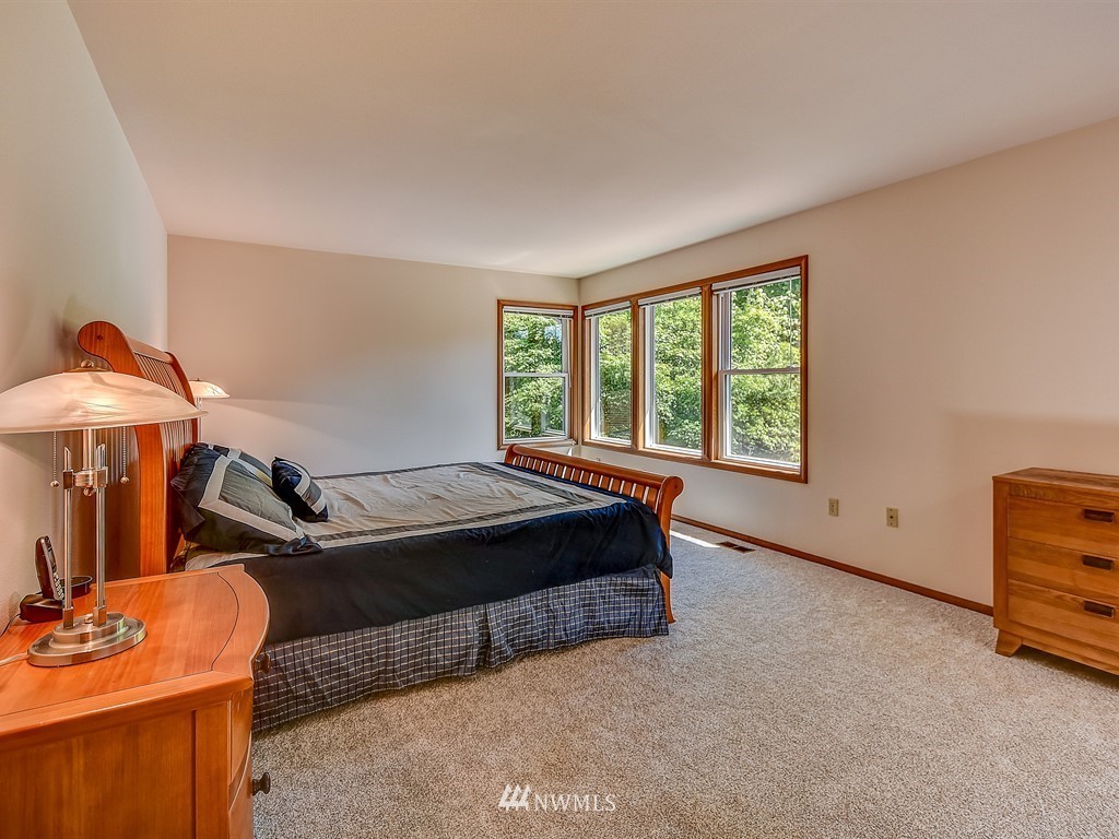 17834 122nd Court Southeast Renton, WA 98058 - Photo 17 of 25