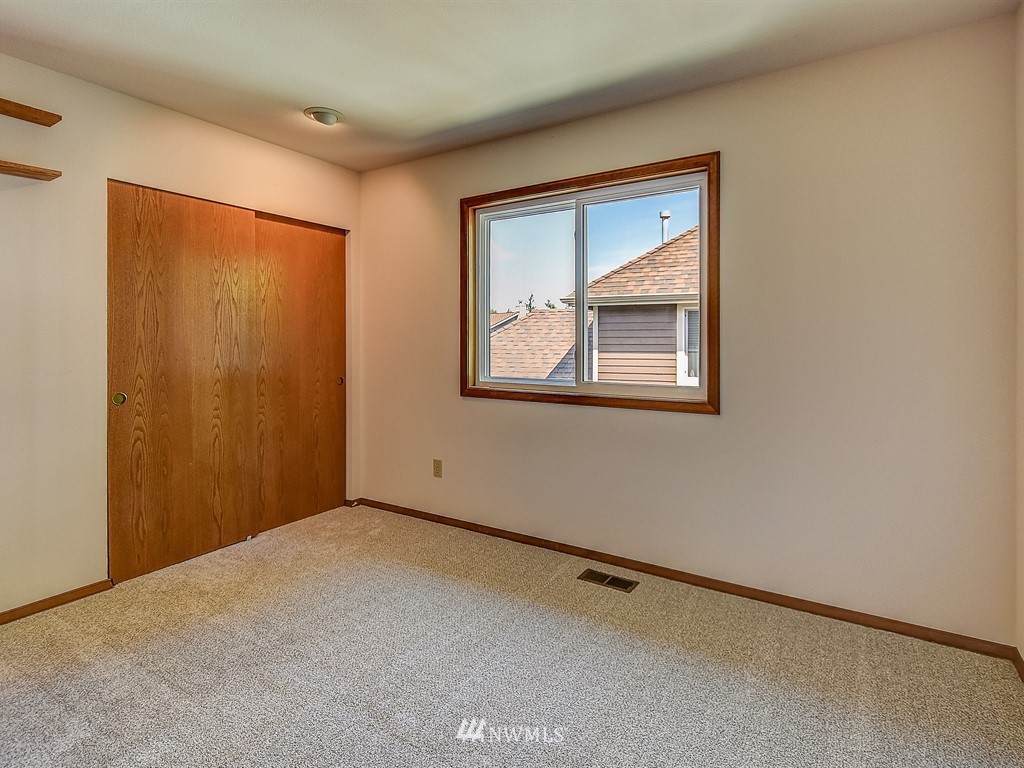 17834 122nd Court Southeast Renton, WA 98058 - Photo 19 of 25