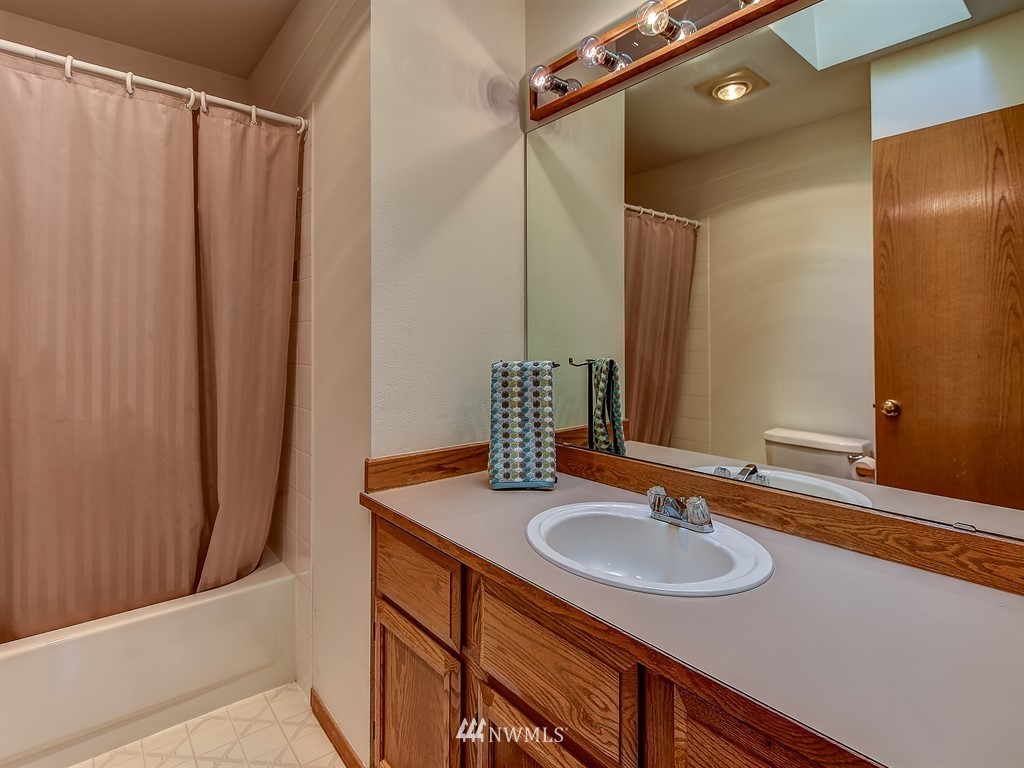 17834 122nd Court Southeast Renton, WA 98058 - Photo 20 of 25